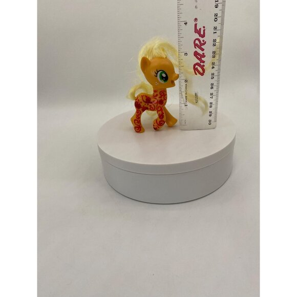 2016 Hasbro My Little Pony Friendship is Magic Applejacks Pony Figurine Toy - Picture 2 of 5
